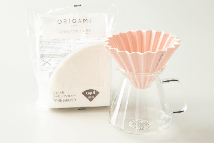 ORIGAMI - Dripper Kit M + carafe + filters Matte Pink